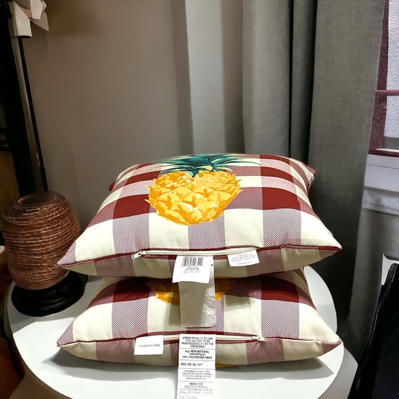 Hampton Bay Other - 🆕 2 Hampton Bay Square Pillows Set ~ Pineapple Print ~ Indoor/Outdoor ~ Home